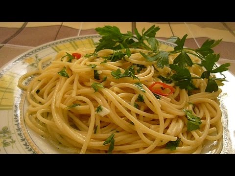   ,     Spaghetti Aglio, Olio e Peperoncino