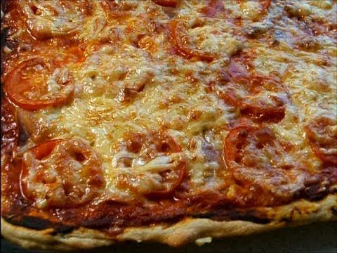 Пицца томат моцарелла / Pizza tomate mozzarella .wmv