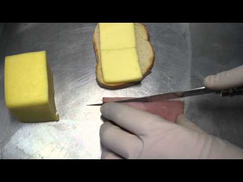Бутерброд с ветчиной и сыром (Ham sandwich with cheese)