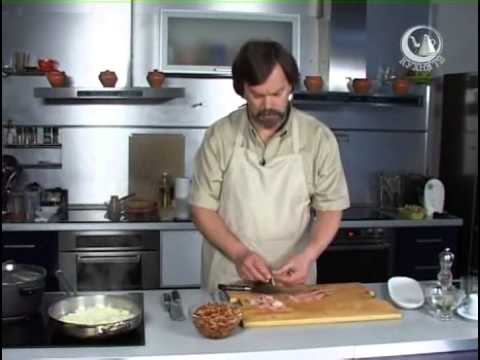 Русская кухня: гречневая каша с грибами и сметаной