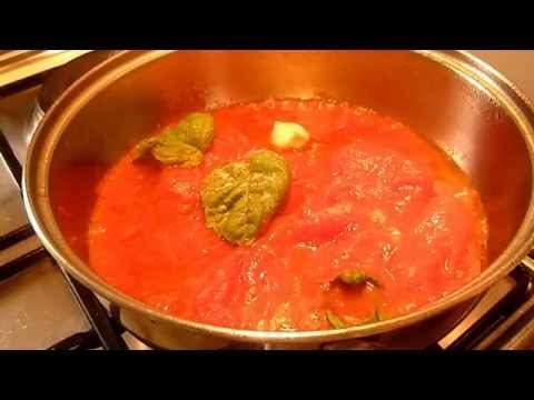 Спагетти с томатами и базиликом Паста Италии
