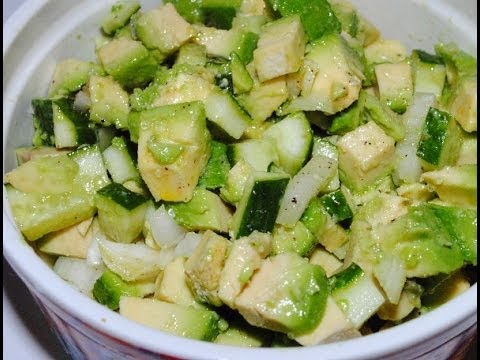 Салат из авокадо