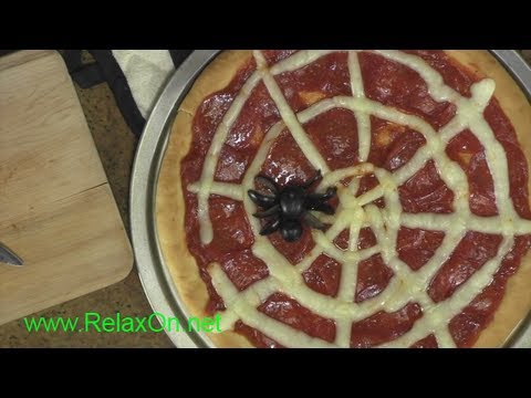Рецепты к Хэллоуину- Пицца паутинка