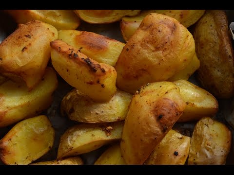 Картошка по-деревенски. Простой рецепт картошки в духовке.